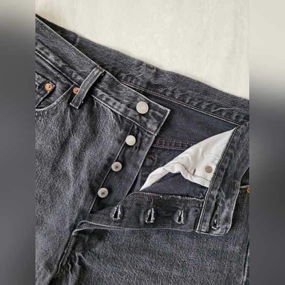 RARE LEVIS blank tab jeans with button fly and frayed hem - Picture 4 of 11